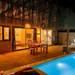 Luxury Honeymoon Vila *