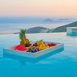 Luxury Honeymoon וילה