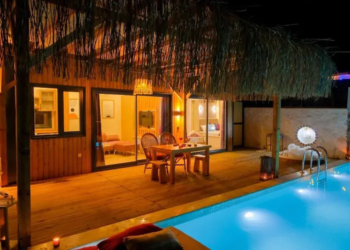 Luxury Honeymoon Villa *